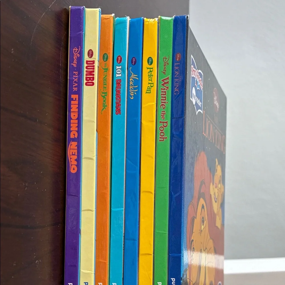 Story Reader Disney Collection with Blue Interactive Me Reader 8 Books